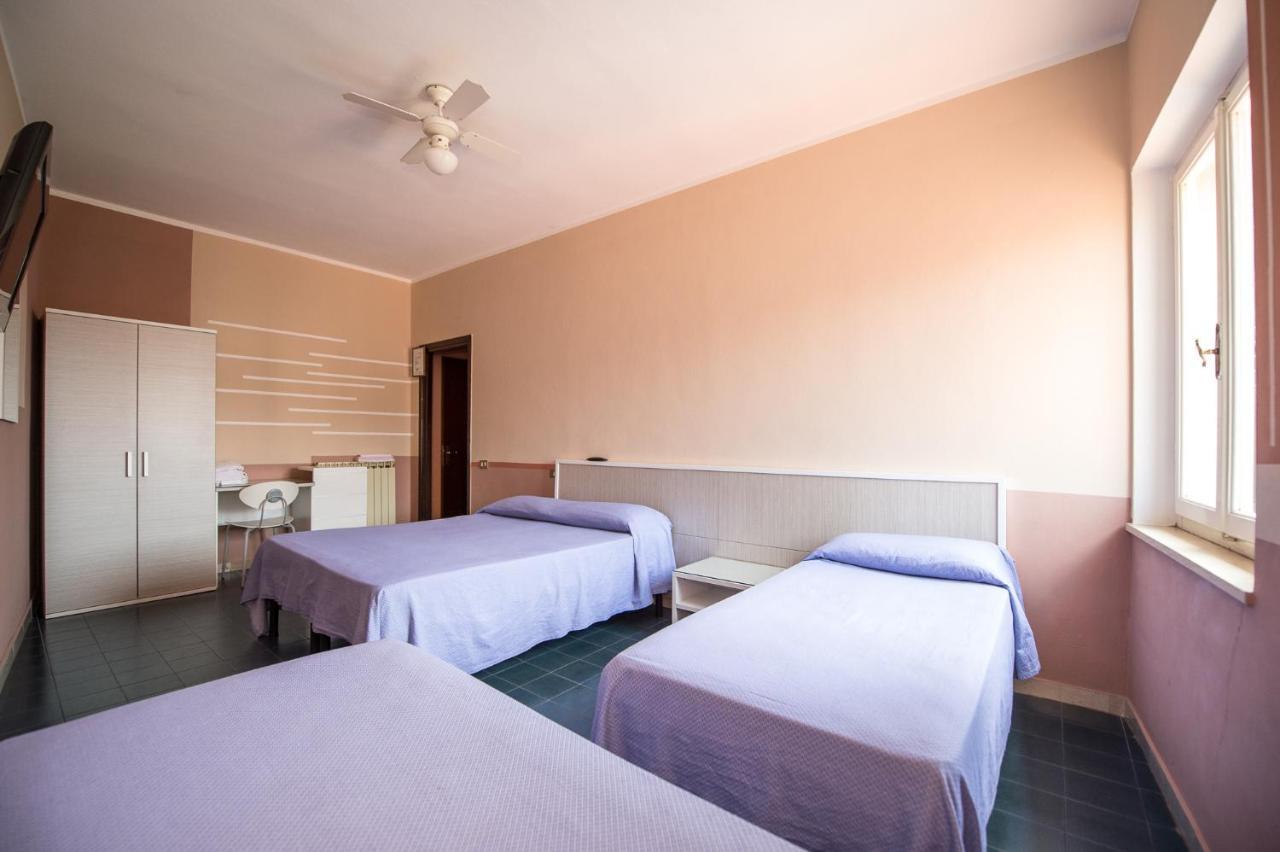 Hotel Terranova Pise Extérieur photo